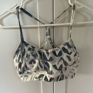 Lululemon Sports Bra. Size 6.